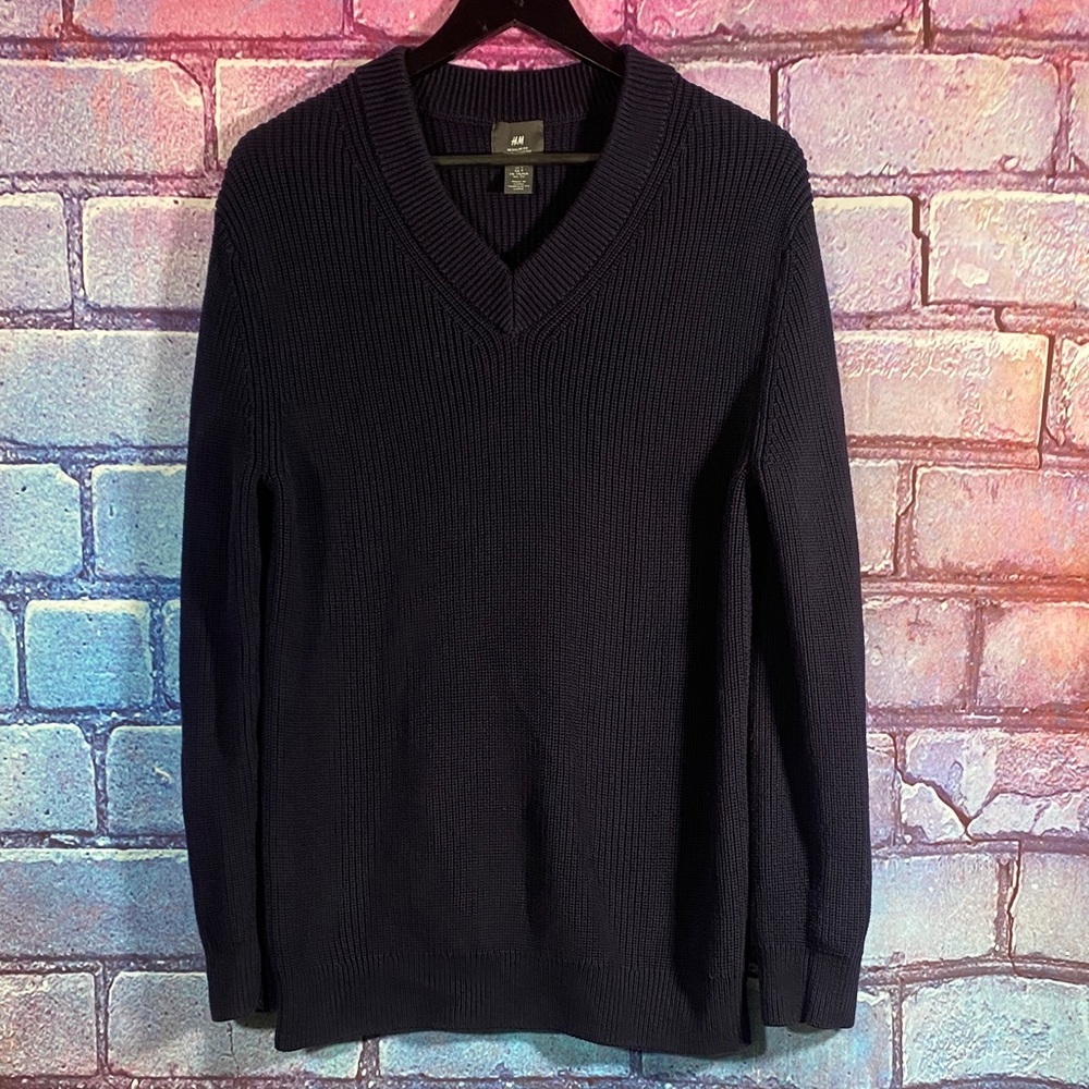 H&M Men’s Navy Blue V-Neck Sweater Size Small Regular Fit Cotton Blend